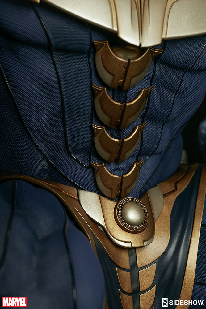 Thanos no Trono da Sideshow - Blog Farofeiros