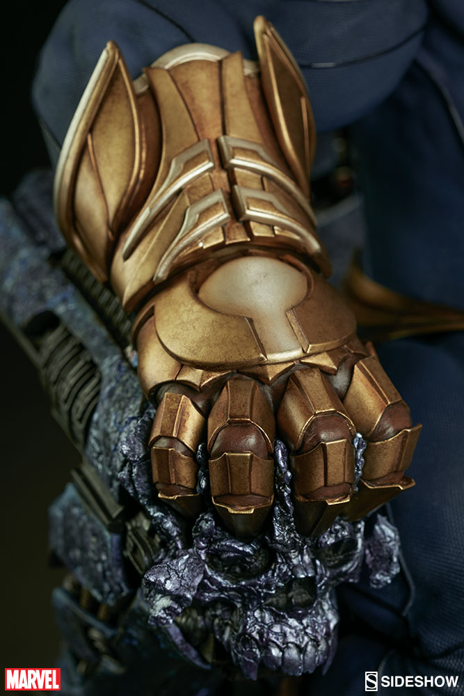 Thanos no Trono da Sideshow - Blog Farofeiros