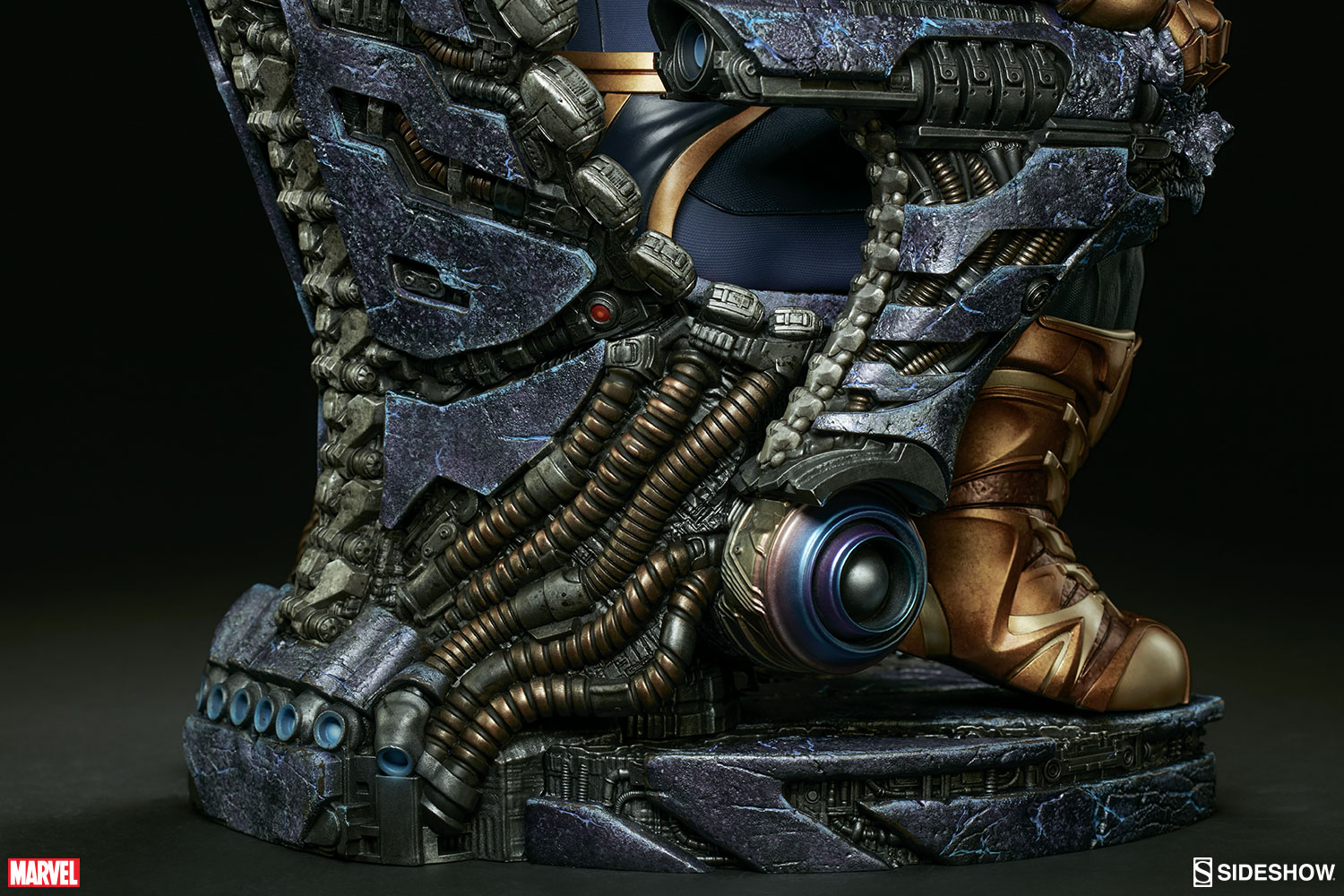 Thanos no Trono da Sideshow - Blog Farofeiros