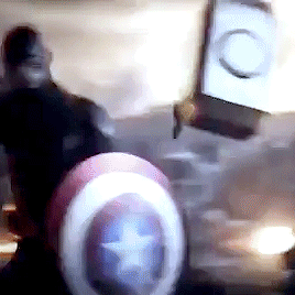 Vingadores - Ultimato - Capitão América - Mjolnir - Martelo do Thor - Blog Farofeiros