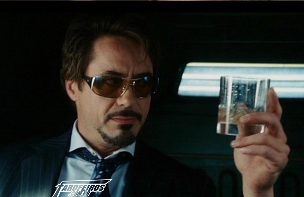 Vingadores bebendo - Tony Stark - Homem de Ferro - Blog Farofeiros