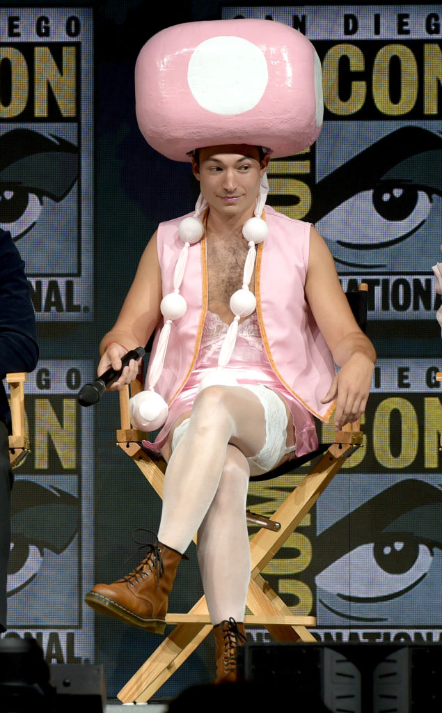 O melhor da DC na SDCC 2018 - Ezra Miller - Toadette - Flash