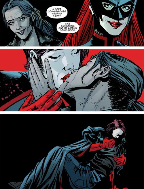 Batwoman 1 - DC Comics - Beijo gay nas histórias em quadrinhos - Blog Farofeiros