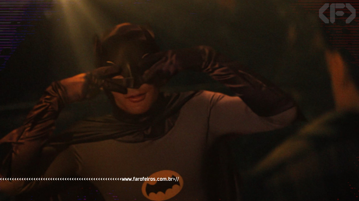 Batman dançando - Vídeo do canal Corridor - Blog Farofeiros